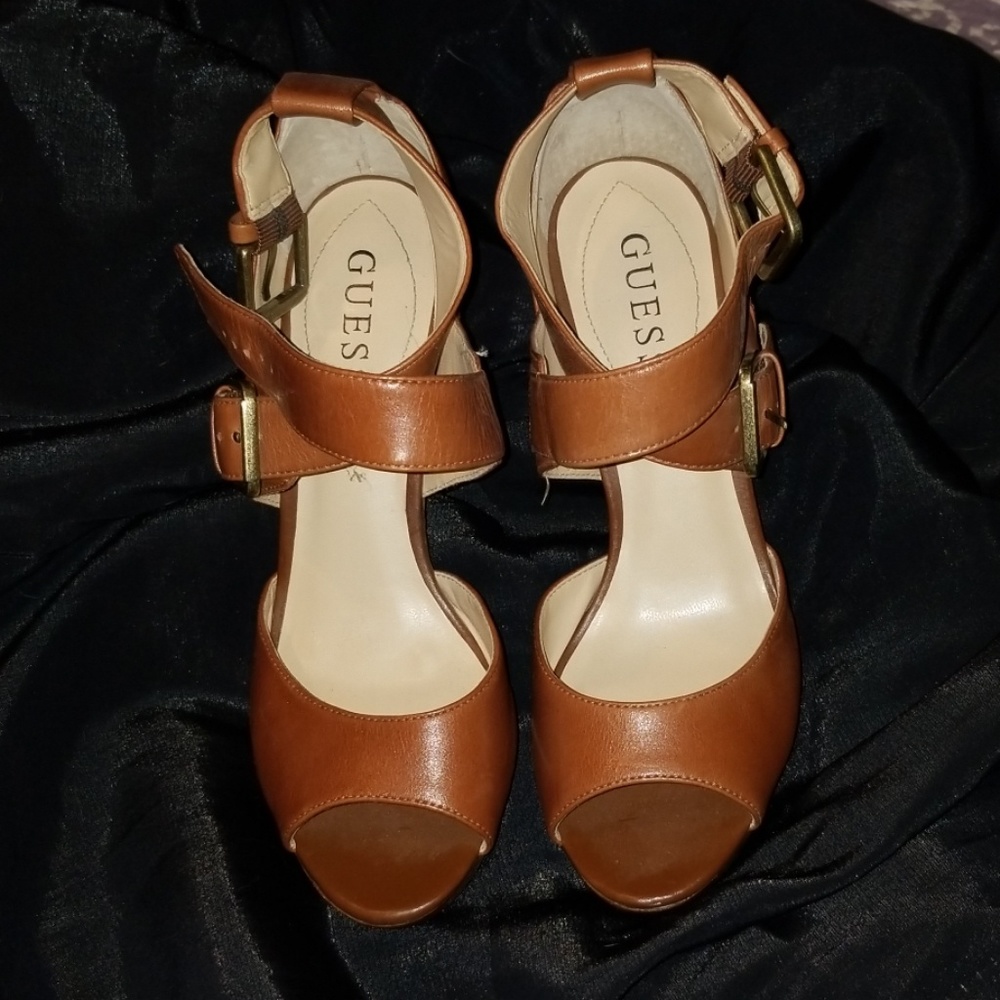 Shoes - Picture 2 of 4
